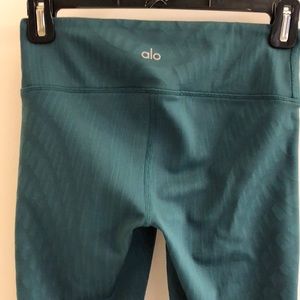 Alo mesh leggings